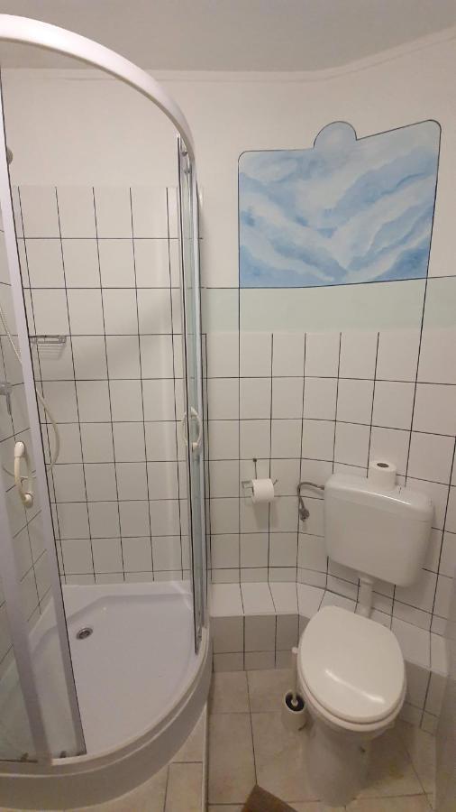 Palantir Panzio Bed & Breakfast Мисколк Екстериор снимка