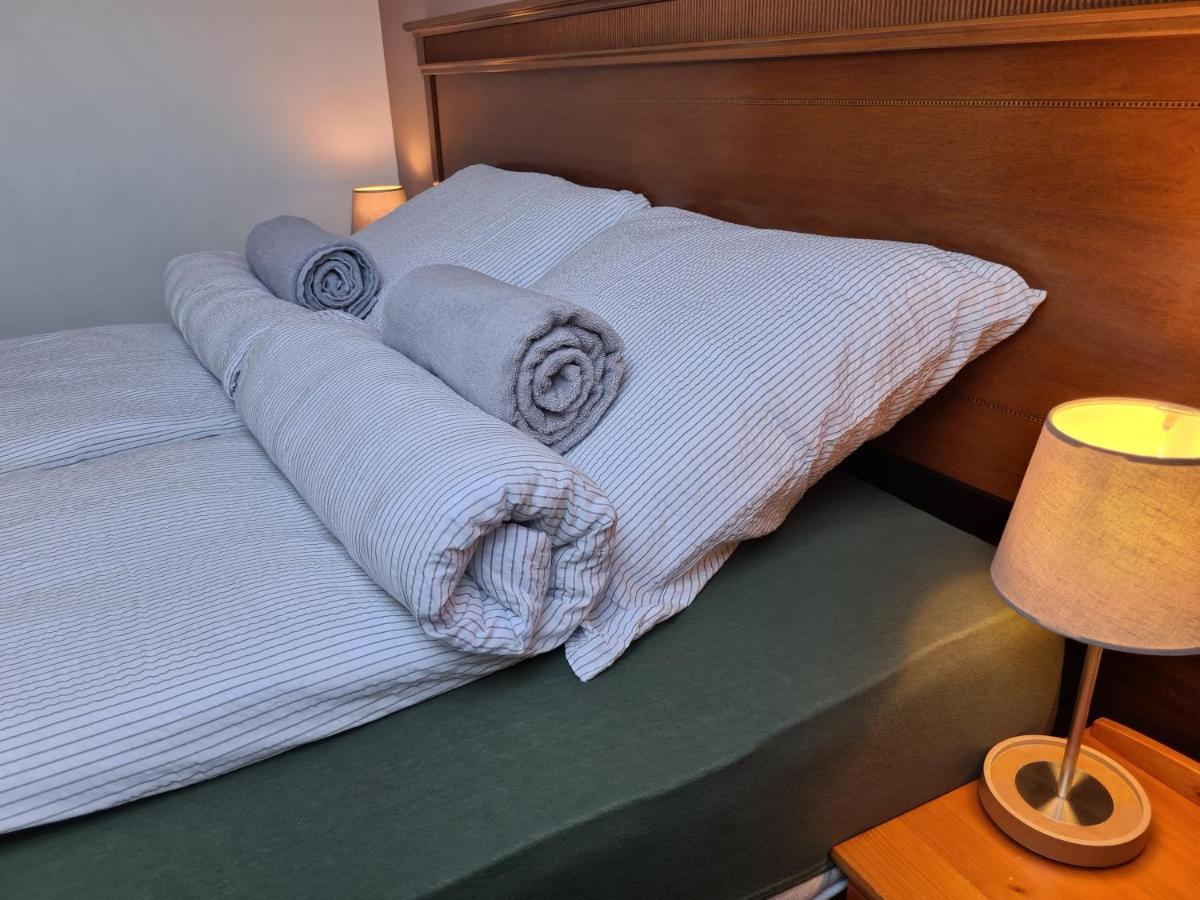 Palantir Panzio Bed & Breakfast Мисколк Екстериор снимка