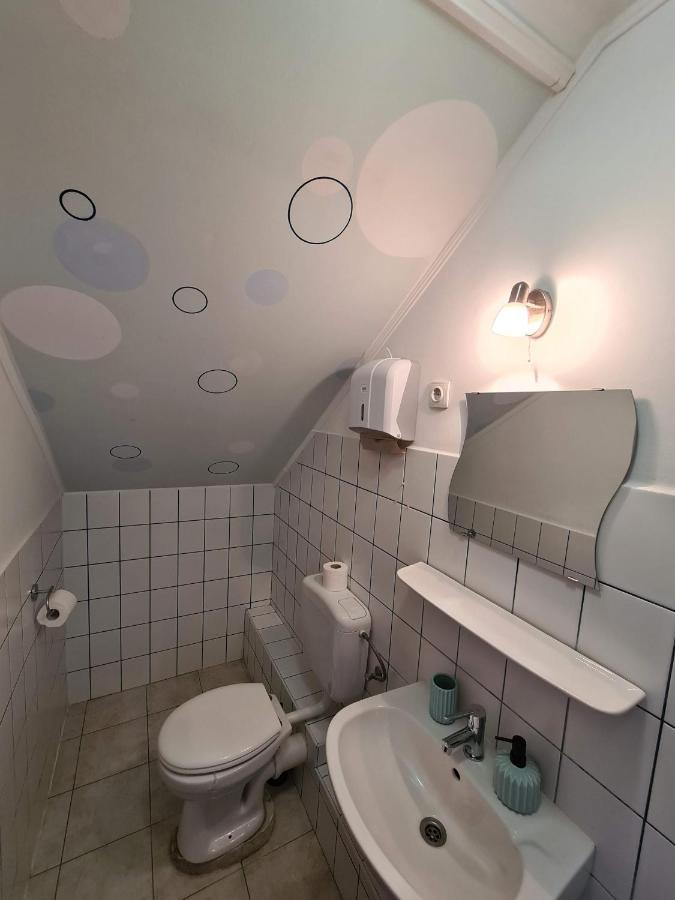 Palantir Panzio Bed & Breakfast Мисколк Екстериор снимка